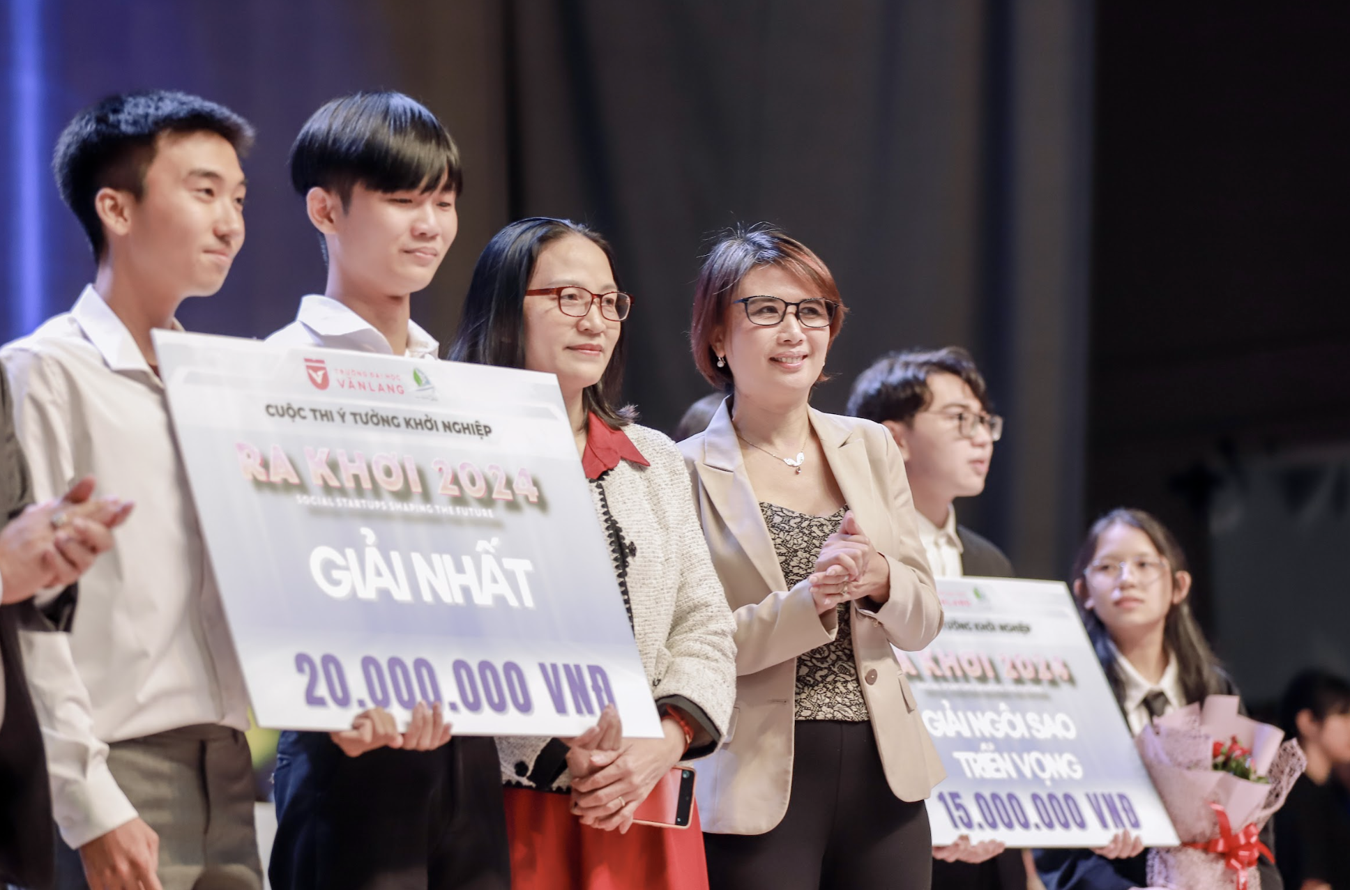 Cuộc thi Ra khơi 2024: Dự án Tranh sinh học đoạt giải nhất- Ảnh 1. Cuộc thi Ra khơi 2024: Dự án Tranh sinh học đoạt giải nhất- Ảnh 1.