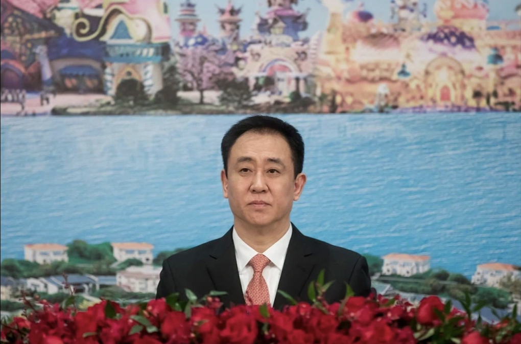 Evergrande bị phạt nặng, Chủ tịch bị cấm giao dịch chứng khoán suốt đời - 1 Evergrande bị phạt nặng, Chủ tịch bị cấm giao dịch chứng khoán suốt đời - 1