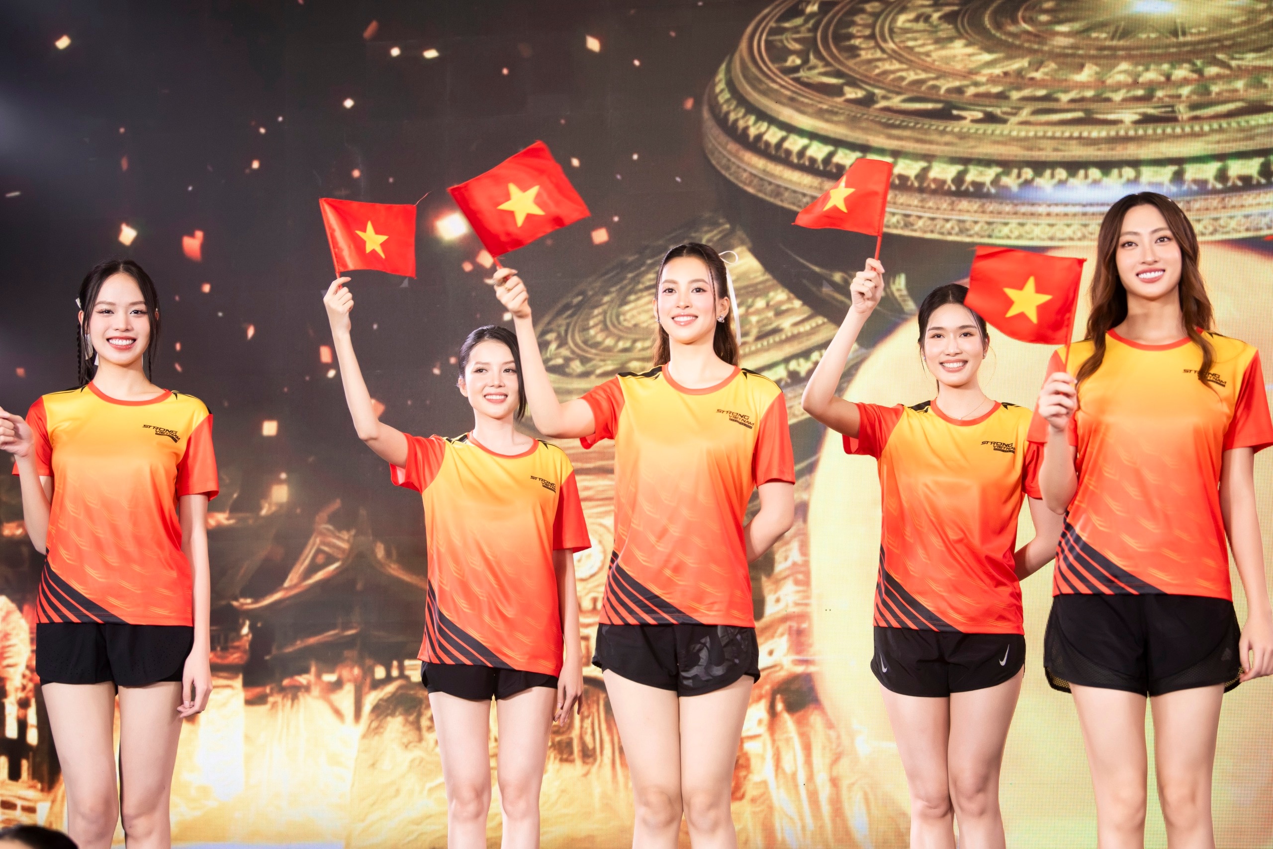 Dàn hoa hậu, á hậu góp mặt ở giải marathon Strong Vietnam 2024