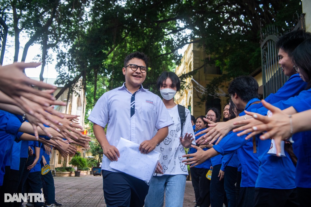 Gợi ý đáp án 24 mã đề môn hóa thi tốt nghiệp THPT năm 2024 - 1 Gợi ý đáp án 24 mã đề môn hóa thi tốt nghiệp THPT năm 2024 - 1