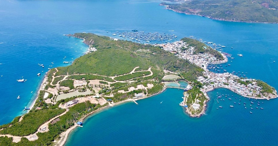 Nha Trang: Hàng nghìn người dân 2 đảo Trí Nguyên và Hòn Tằm bị dừng cấp nước- Ảnh 1. Nha Trang: Hàng nghìn người dân 2 đảo Trí Nguyên và Hòn Tằm bị dừng cấp nước- Ảnh 1.