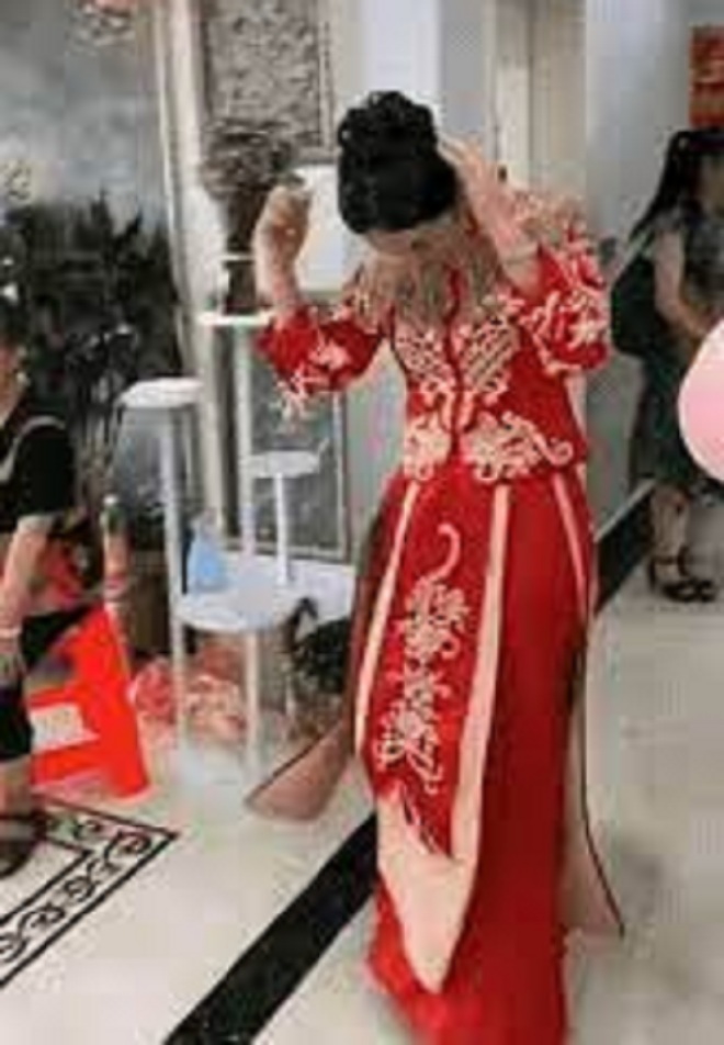 Hành động dứt khoát của cô dâu khi mẹ chồng không cho bố cô lên sân khấu để chung vui- Ảnh 1. Hành động dứt khoát của cô dâu khi mẹ chồng không cho bố cô lên sân khấu để chung vui- Ảnh 1.