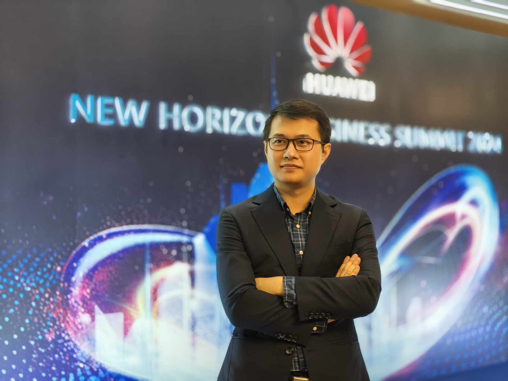 Ông Đào Quang Vinh tiết lộ Huawei sẽ có kế hoạch xây dựng DC tại Việt Nam khi nhu cầu thị trường đạt ngưỡng đánh giá nhất định Ông Đào Quang Vinh tiết lộ Huawei sẽ có kế hoạch xây dựng DC tại Việt Nam khi nhu cầu thị trường đạt ngưỡng đánh giá nhất định