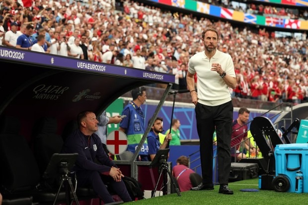 Huyền thoại Alan Shearer: Tuyển Anh đá quá tệ trước Đan Mạch - 1 Huyền thoại Alan Shearer: Tuyển Anh đá quá tệ trước Đan Mạch - 1