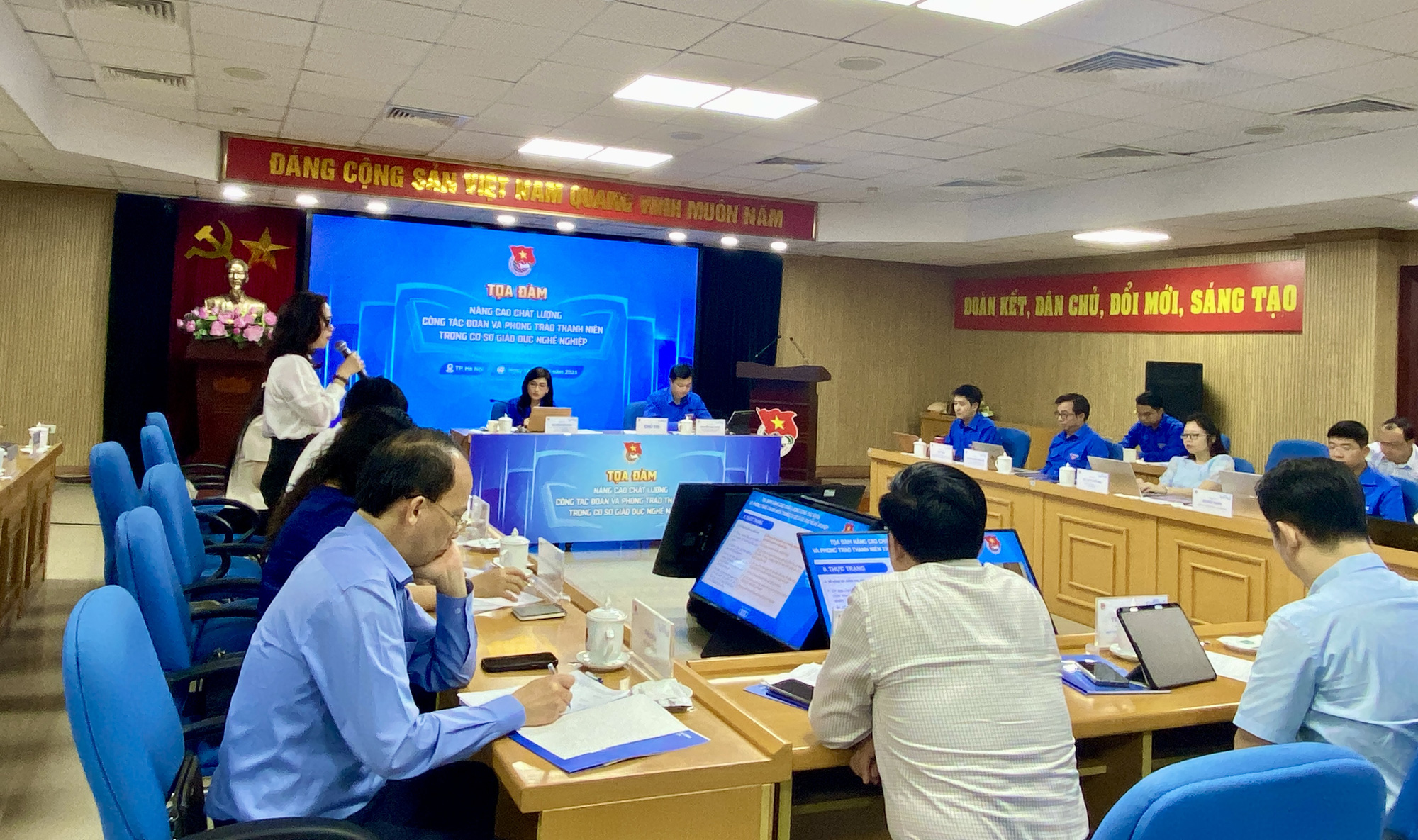 Kết nối doanh nghiệp tuyển dụng nhân lực chất lượng cao tại trường nghề- Ảnh 1. Tọa đàm "Nâng cao chất lượng công tác Đoàn và phong trào thanh niên trong cơ sở giáo dục nghề nghiệp" - Ảnh: HÀ THANH