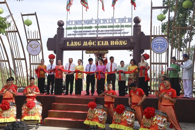 Khai mạc sự kiện “Nét hoa Nghề Hội An" lần thứ III - Ảnh 1. Khai mạc sự kiện “Nét hoa Nghề Hội An" lần thứ III - Ảnh 1.
