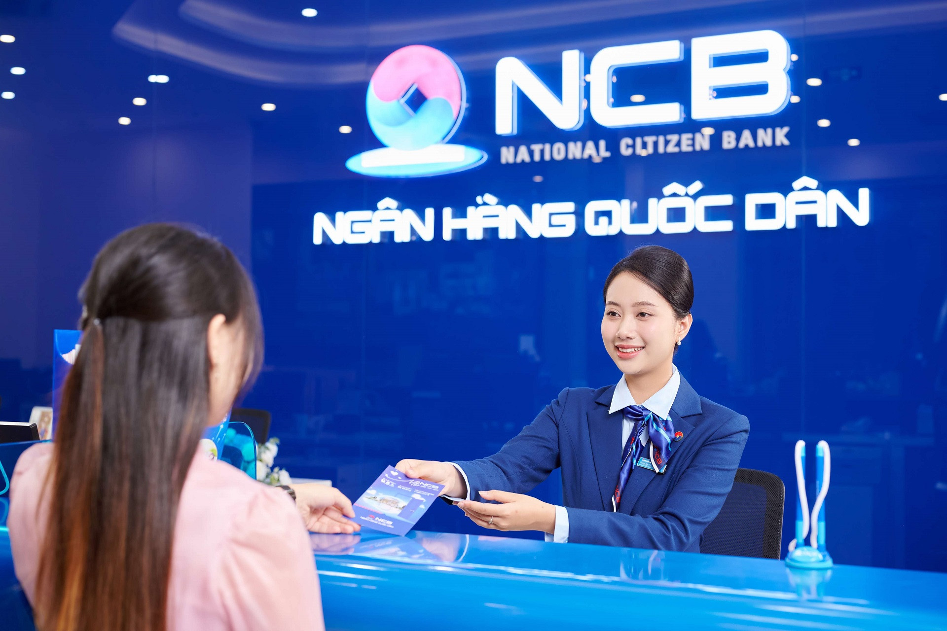 Tài chính - Ngân hàng - Loạt ngân hàng gia nhập cuộc đua tăng lãi suất huy động