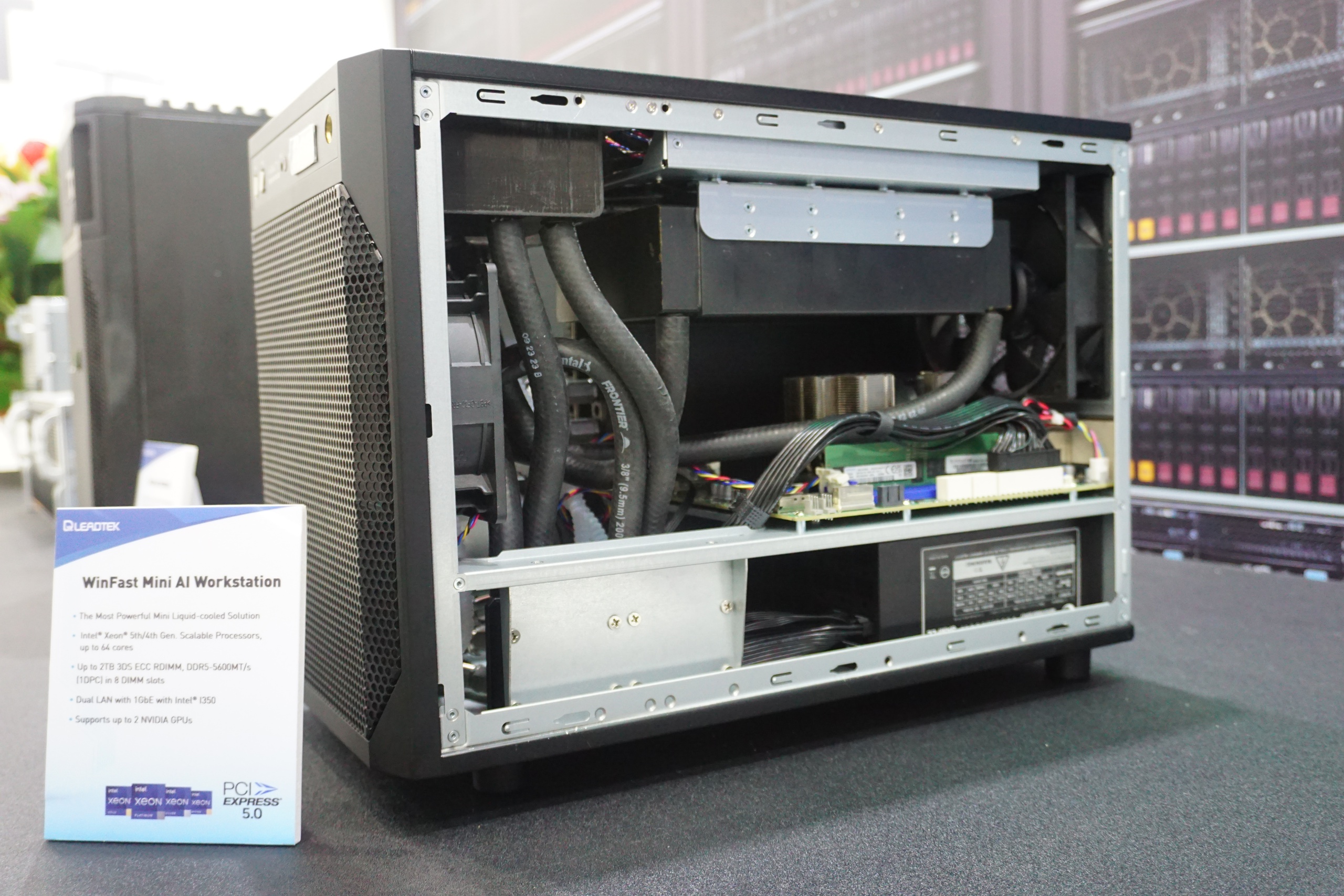 Máy trạm Ai có kích thước tương tự bộ PC cá nhân, trang bị thêm hệ thống tản nhiệt bằng nước Máy trạm Ai có kích thước tương tự bộ PC cá nhân, trang bị thêm hệ thống tản nhiệt bằng nước