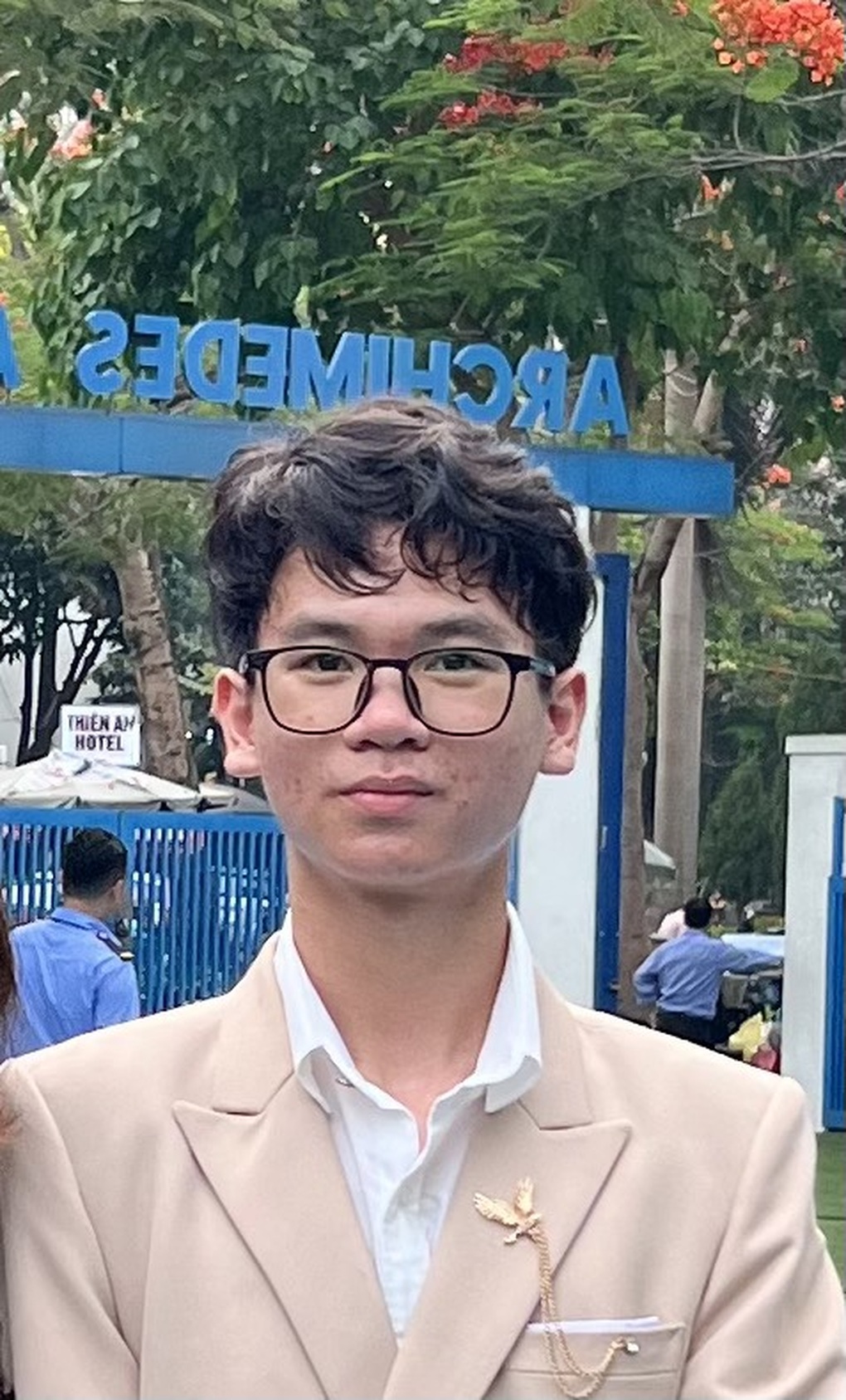 Nam sinh đạt điểm tuyệt đối môn chuyên vào lớp 10 trường Khoa học tự nhiên - 1 Nam sinh đạt điểm tuyệt đối môn chuyên vào lớp 10 trường Khoa học tự nhiên - 1
