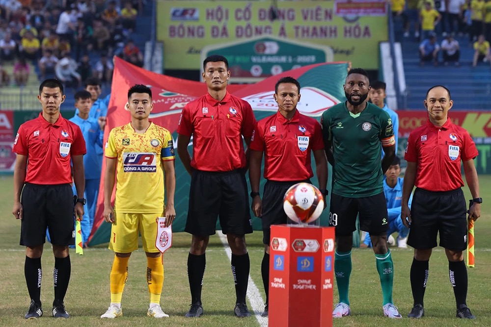 Lịch thi đấu, trực tiếp vòng 24 V-League hôm nay: Nảy lửa Quảng Nam đấu SLNA, trọng tài ngoại- Ảnh 2. Lịch thi đấu, trực tiếp vòng 24 V-League hôm nay: Nảy lửa Quảng Nam đấu SLNA, trọng tài ngoại- Ảnh 2.