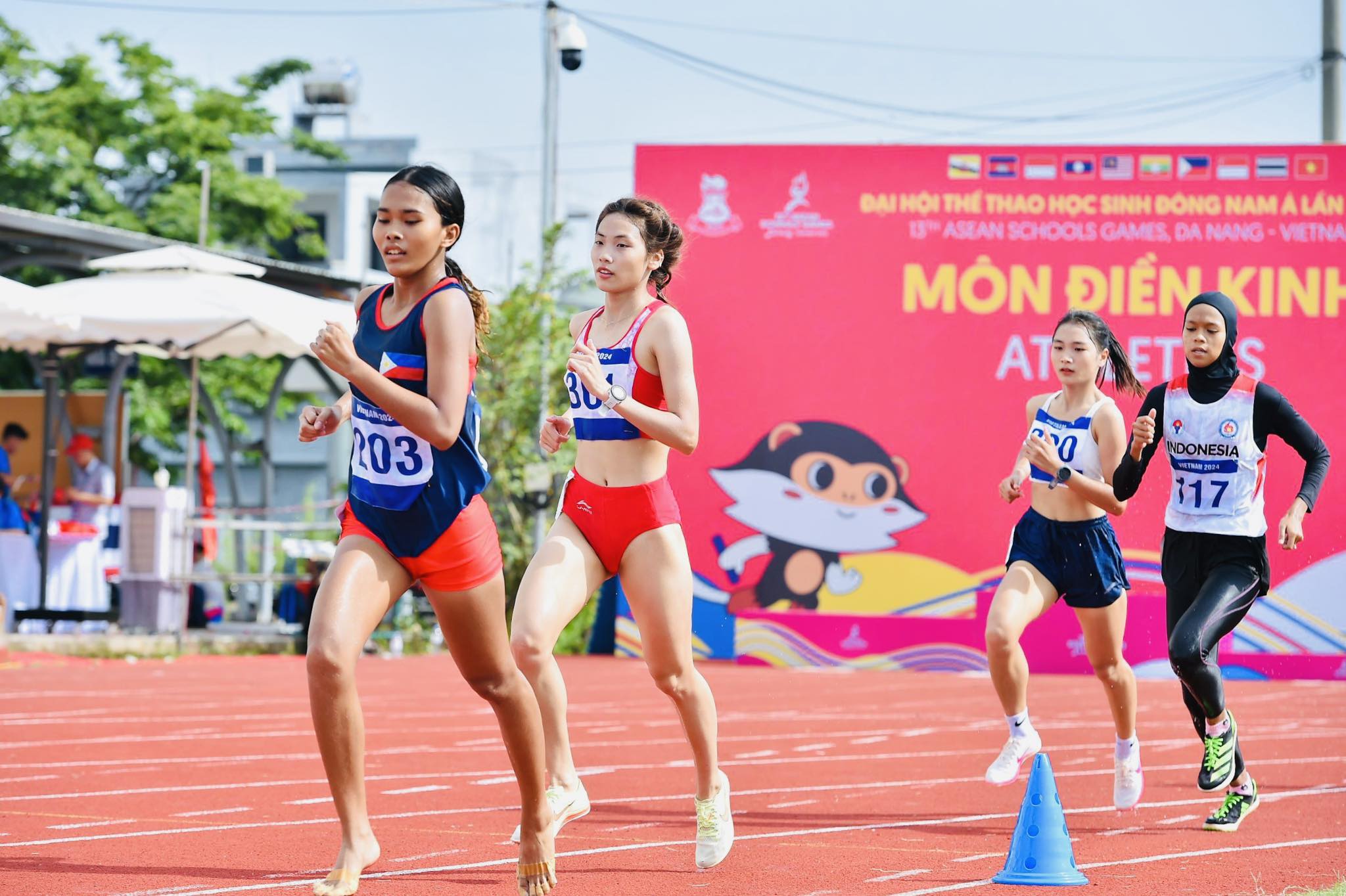 'Ngày vàng' của điền kinh Việt Nam tại Đại hội thể thao học sinh Đông Nam Á- Ảnh 1. 'Ngày vàng' của điền kinh Việt Nam tại Đại hội thể thao học sinh Đông Nam Á- Ảnh 1.