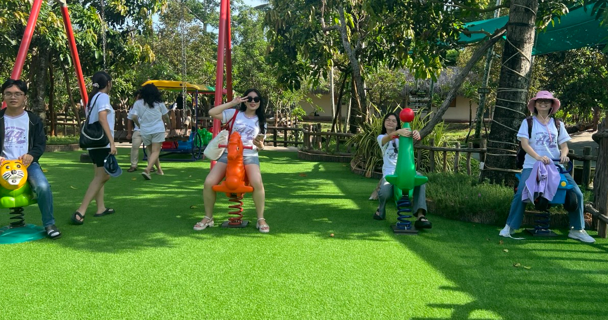 Nghỉ hè, các điểm du lịch ở Cần Thơ đông nghẹt du khách nhí- Ảnh 1. Nghỉ hè, các điểm du lịch ở Cần Thơ đông nghẹt du khách nhí- Ảnh 1.