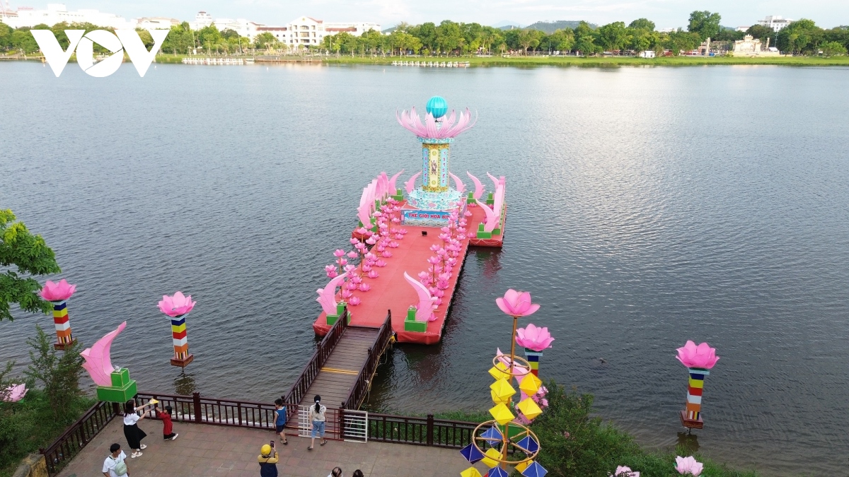 nhiều chương trình ưu đãi đón khách dịp festival nghệ thuật quốc tế huế hình ảnh 4 nhieu chuong trinh uu dai don khach dip festival nghe thuat quoc te hue hinh anh 4