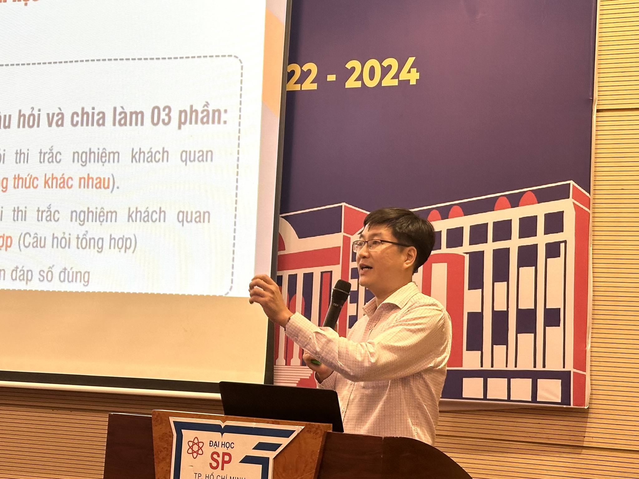 Những thay đổi quan trọng của kỳ thi đánh giá năng lực chuyên biệt từ năm 2025- Ảnh 1. Những thay đổi quan trọng của kỳ thi đánh giá năng lực chuyên biệt từ năm 2025- Ảnh 1.