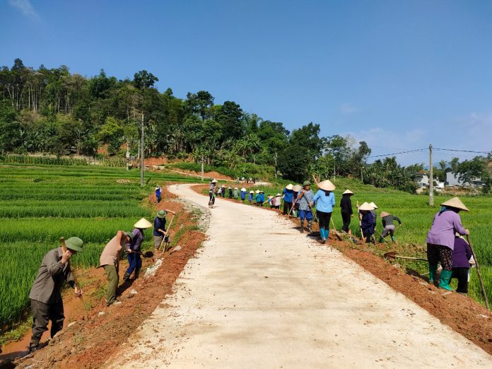 Nông dân vùng cao Bắc Kạn hiến đất, hiến công làm Nông dân vùng cao Bắc Kạn hiến đất, hiến công làm