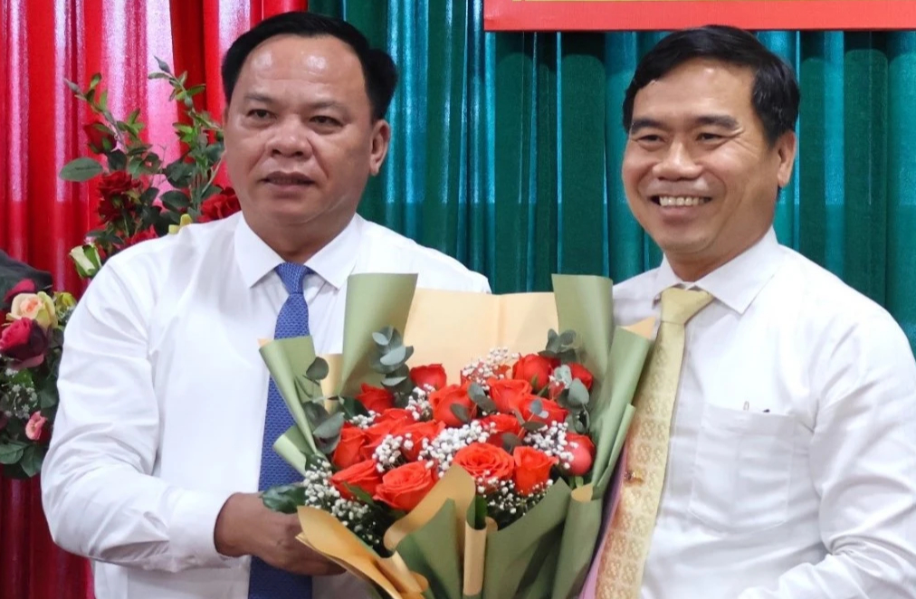Đồng Nai: Ông Nguyễn Thế Phong làm quyền Chủ tịch UBND H.Nhơn Trạch- Ảnh 1. Đồng Nai: Ông Nguyễn Thế Phong làm quyền Chủ tịch UBND H.Nhơn Trạch- Ảnh 1.