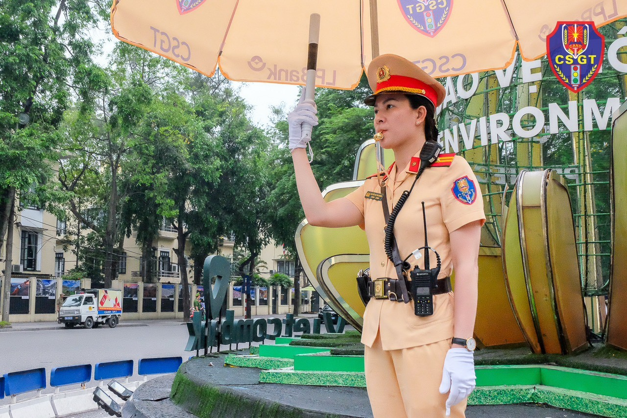 Phân luồng giao thông phục vụ đoàn khách quốc tế thăm Việt Nam- Ảnh 1. Phân luồng giao thông phục vụ đoàn khách quốc tế thăm Việt Nam- Ảnh 1.