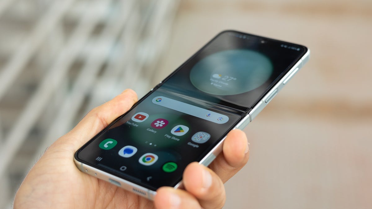 Samsung Galaxy sắp có tính năng 'xem giờ không cần mở máy'- Ảnh 1. Samsung Galaxy sắp có tính năng 'xem giờ không cần mở máy'- Ảnh 1.