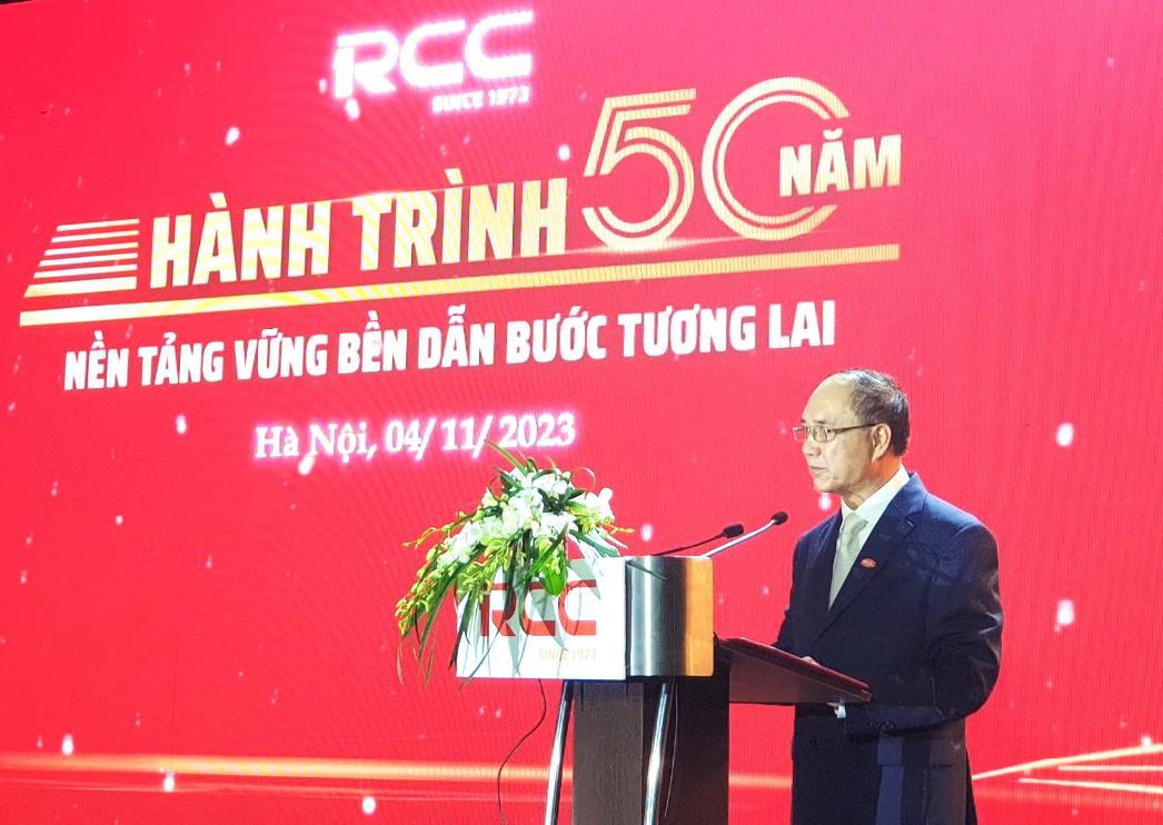 TCT Công trình đường sắt kỷ niệm 50 năm thành lập - Ảnh 1. TCT Công trình đường sắt kỷ niệm 50 năm thành lập - Ảnh 1.