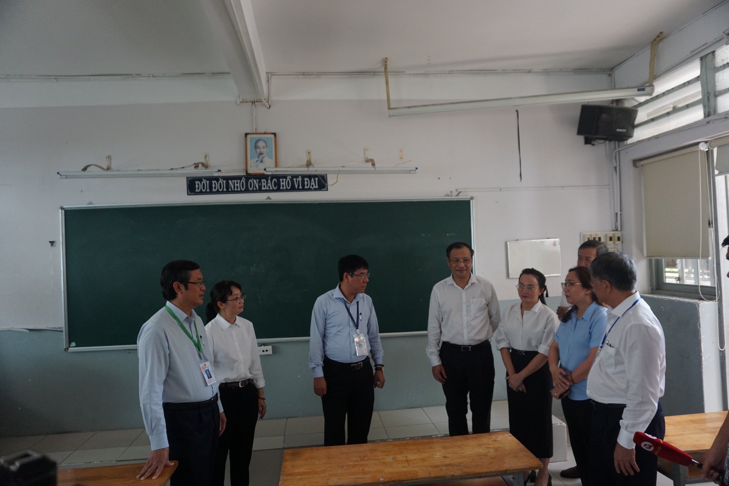 TP HCM tạo điều kiện tốt nhất cho thí sinh dự thi tốt nghiệp THPT- Ảnh 1. TP HCM tạo điều kiện tốt nhất cho thí sinh dự thi tốt nghiệp THPT- Ảnh 1.