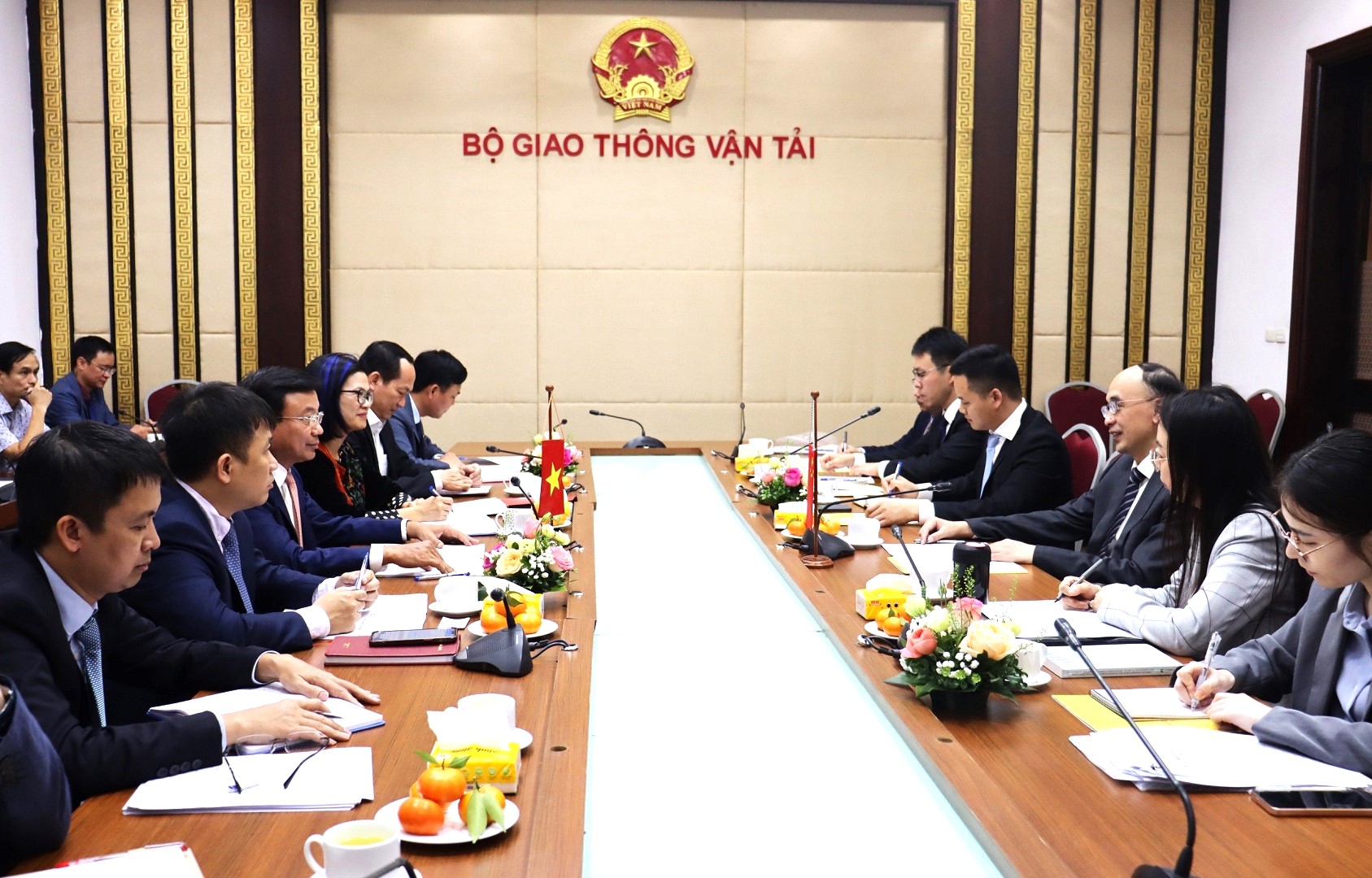 Tăng cường hợp tác đường sắt Việt Nam - Trung Quốc - Ảnh 1. Tăng cường hợp tác đường sắt Việt Nam - Trung Quốc - Ảnh 1.