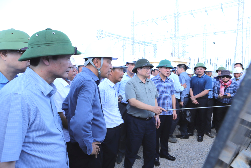 Thủ tướng Phạm Minh Chính kiểm tra dự án đường dây 500kV mạch 3- Ảnh 1. Thủ tướng Phạm Minh Chính kiểm tra dự án đường dây 500kV mạch 3- Ảnh 1.