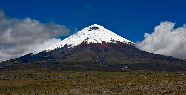Tới Ecuador thăm thủ đô với nhiều hàng thủ công đẹp, biển xanh, núi lửa hùng vĩ- Ảnh 1. Tới Ecuador thăm thủ đô với nhiều hàng thủ công đẹp, biển xanh, núi lửa hùng vĩ- Ảnh 1.