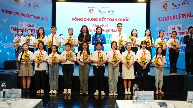 trao giải quán quân sân chơi thiếu niên việt nam - công dân toàn cầu 2024 hình ảnh 1 trao giai quan quan san choi thieu nien viet nam - cong dan toan cau 2024 hinh anh 1