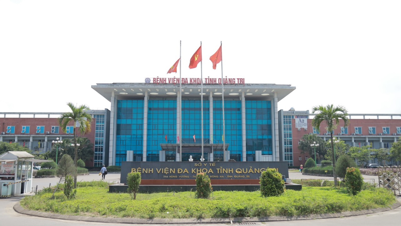 Trao niềm tin cho BVĐK tỉnh Quảng Trị- Ảnh 1. Trao niềm tin cho BVĐK tỉnh Quảng Trị- Ảnh 1.