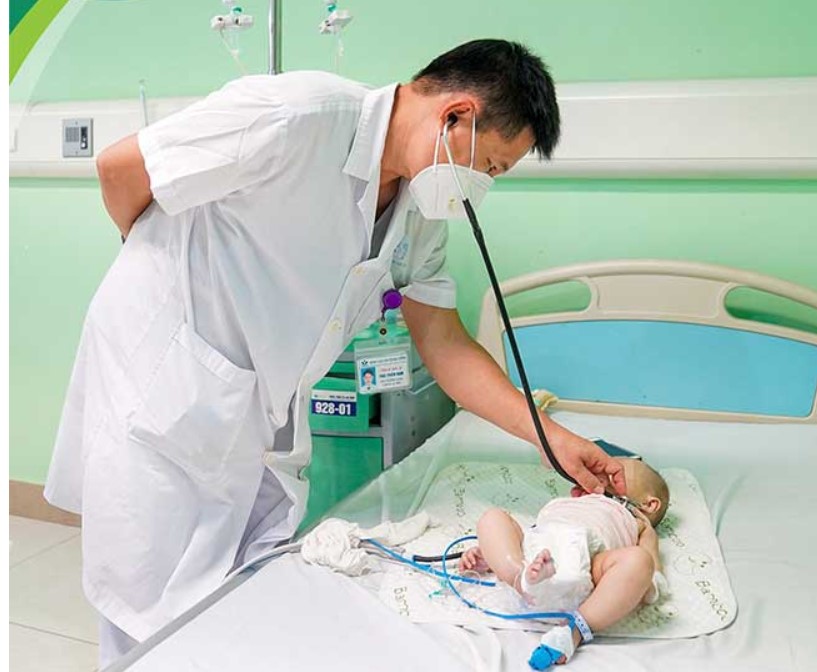 Trẻ 6 tháng tuổi ngộ độc vitamin D, bác sĩ nhi khoa khuyến cáo liều dùng- Ảnh 1. Trẻ 6 tháng tuổi ngộ độc vitamin D, bác sĩ nhi khoa khuyến cáo liều dùng- Ảnh 1.