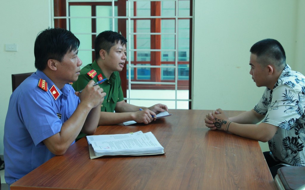 Triệt phá đường dây trộm cắp hàng trăm xe máy, đưa sang Campuchia tiêu thụ- Ảnh 1. Triệt phá đường dây trộm cắp hàng trăm xe máy, đưa sang Campuchia tiêu thụ- Ảnh 1.