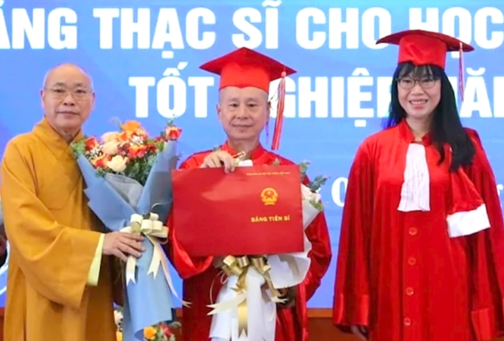 Trường ĐH Luật Hà Nội nói về bằng tiến sĩ của thượng tọa Thích Chân Quang- Ảnh 2. Trường ĐH Luật Hà Nội nói về bằng tiến sĩ của thượng tọa Thích Chân Quang- Ảnh 2.