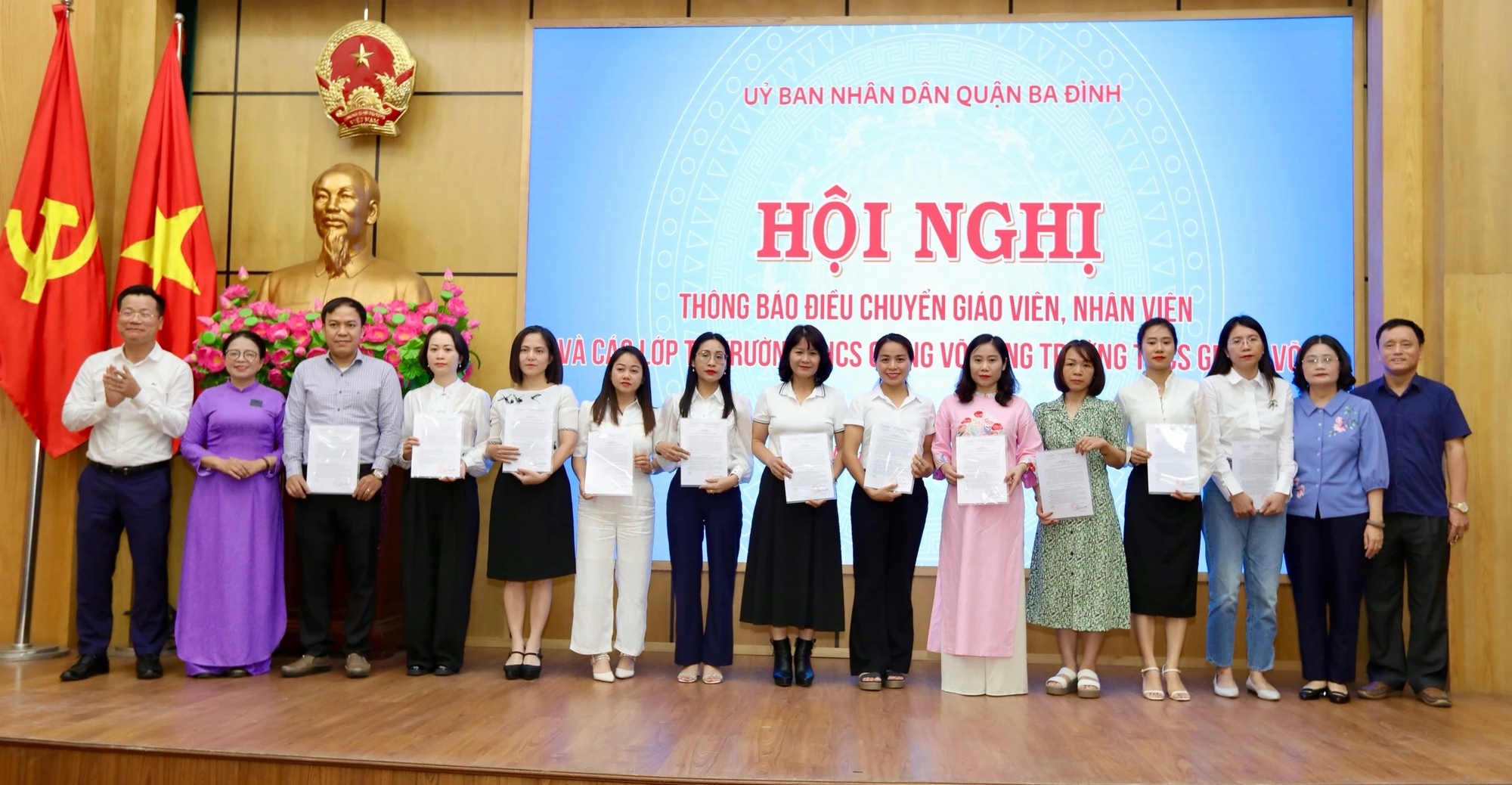 Trường THCS Giảng Võ sẽ tách thành 2 trường ra sao?- Ảnh 1. Trường THCS Giảng Võ sẽ tách thành 2 trường ra sao?- Ảnh 1.