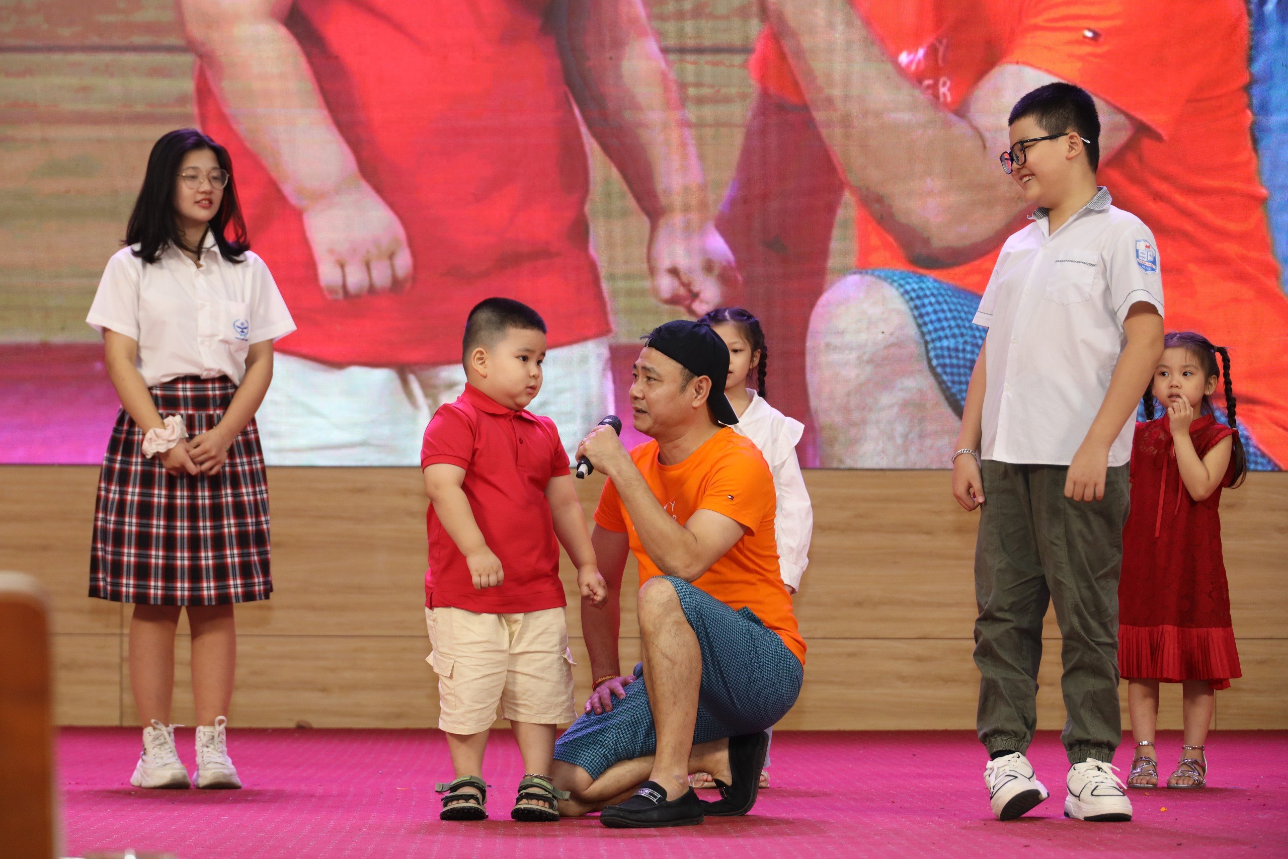 Bộ tư lệnh Cảnh sát cơ động: Tuyên dương hơn 250 trẻ có thành tích học tập xuất sắc- Ảnh 1. Bộ tư lệnh Cảnh sát cơ động: Tuyên dương hơn 250 trẻ có thành tích học tập xuất sắc- Ảnh 1.
