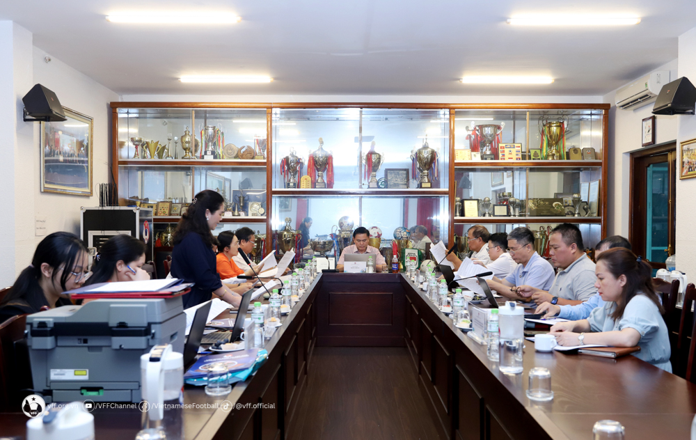 VFF cấp phép cho các CLB mùa 2024 - 2025, CLB Khánh Hòa 'gấp đôi nỗi sầu'- Ảnh 1. VFF cấp phép cho các CLB mùa 2024 - 2025, CLB Khánh Hòa 'gấp đôi nỗi sầu'- Ảnh 1.