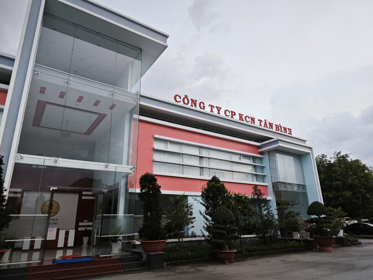 VRG có 3 thành viên thuộc tốp 10 công ty bất động sản công nghiệp năm 2024- Ảnh 1. VRG có 3 thành viên thuộc tốp 10 công ty bất động sản công nghiệp năm 2024- Ảnh 1.