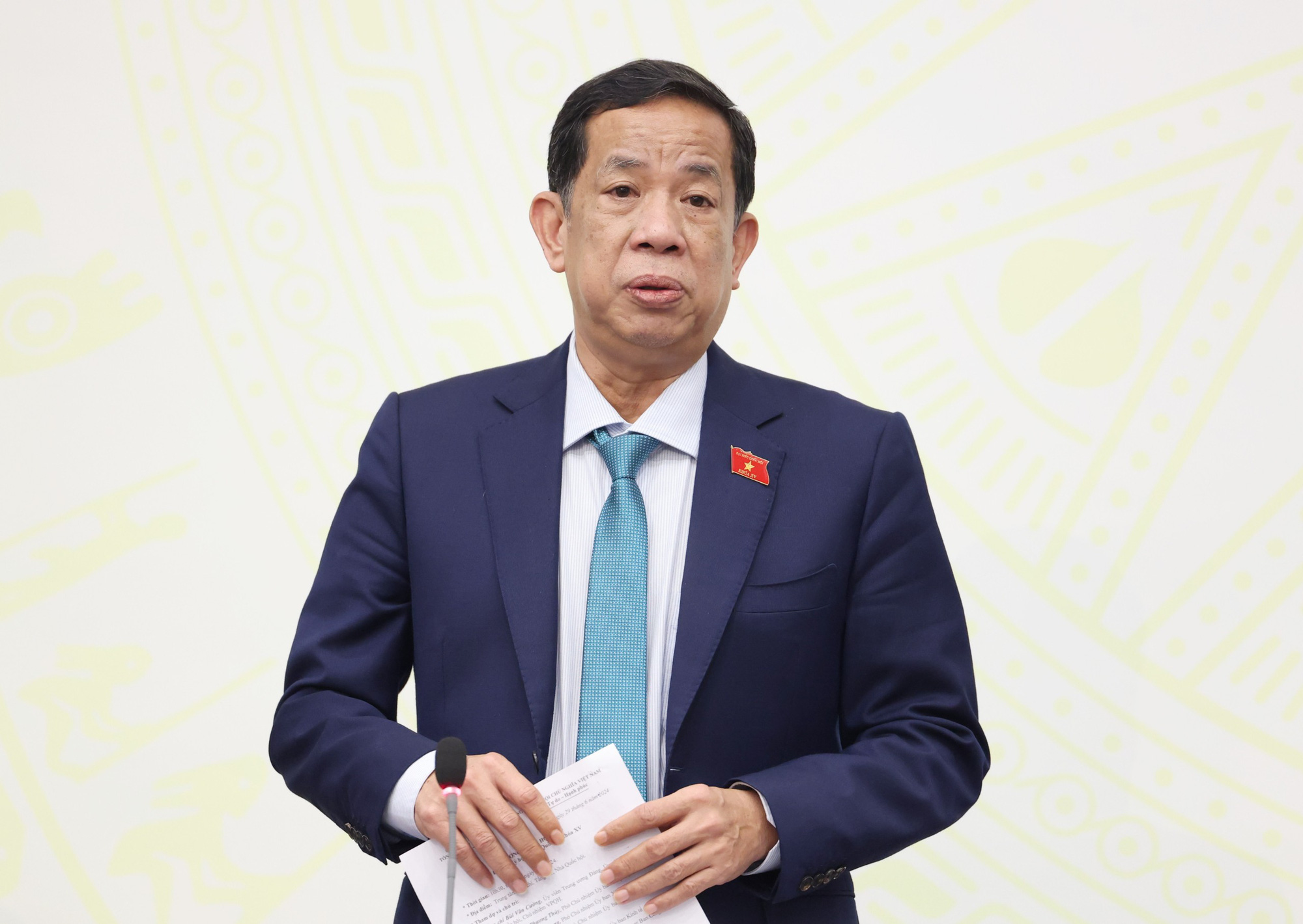 Vì sao lương cơ sở tăng 30%, lương hưu chỉ tăng 15%?- Ảnh 1. Phó chủ nhiệm Ủy ban Xã hội Đặng Thuần Phong - Ảnh: GIA HÂN