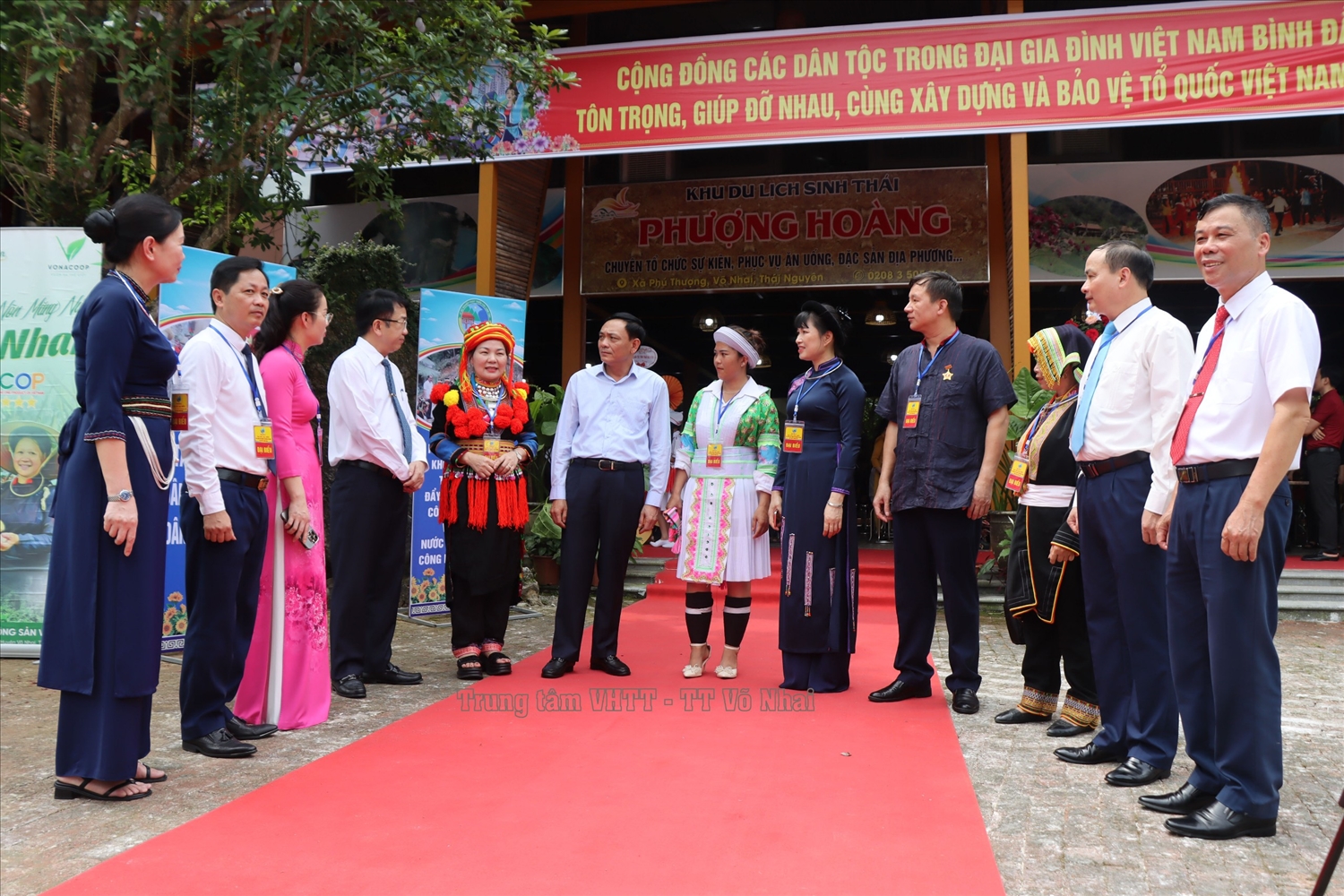 Các đại biểu gặp gỡ, giao lưu chia sẻ kinh nghiệm tại Đại hội Các đại biểu gặp gỡ, giao lưu chia sẻ kinh nghiệm tại Đại hội