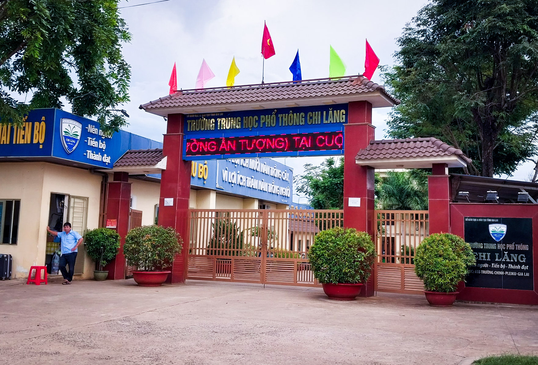 Vụ học sinh Gia Lai nhập viện vì nôn ói: Bệnh phẩm nhiễm E.coli- Ảnh 1. Trường trung học phổ thông Chi Lăng tại TP Pleiku, Gia Lai - Ảnh: T.S.