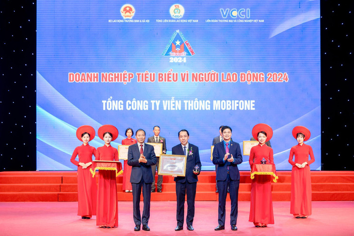 MobiFone vào top Doanh nghiệp tiêu biểu vì Người lao động MobiFone vào top Doanh nghiệp tiêu biểu vì Người lao động