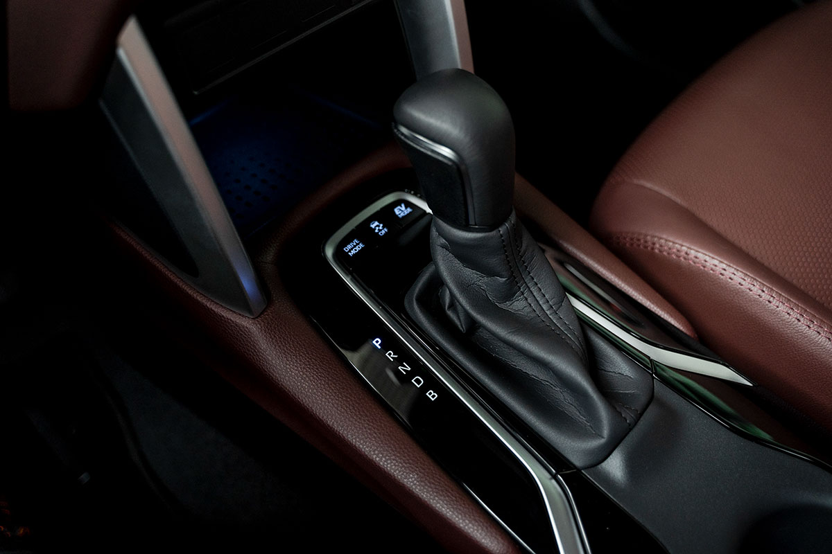 Lái xe hybrid như nào để giúp tiết kiệm nhiên liệu? - Ảnh 4. Lái xe hybrid như nào để giúp tiết kiệm nhiên liệu? - Ảnh 4.