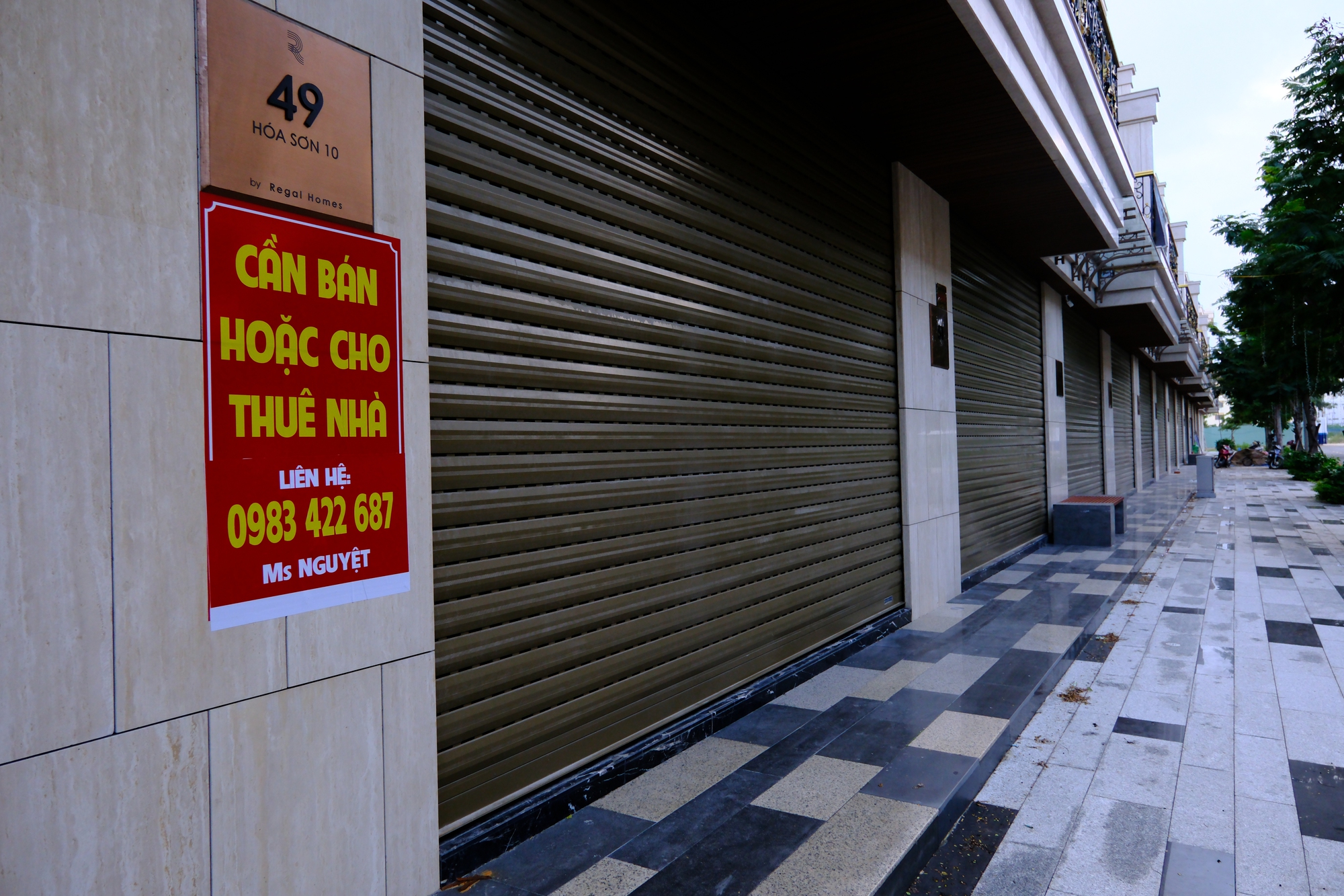 Loạt shophouse tiền tỉ bỏ hoang bên sông Hàn- Ảnh 11. Loạt shophouse tiền tỉ bỏ hoang bên sông Hàn- Ảnh 11.
