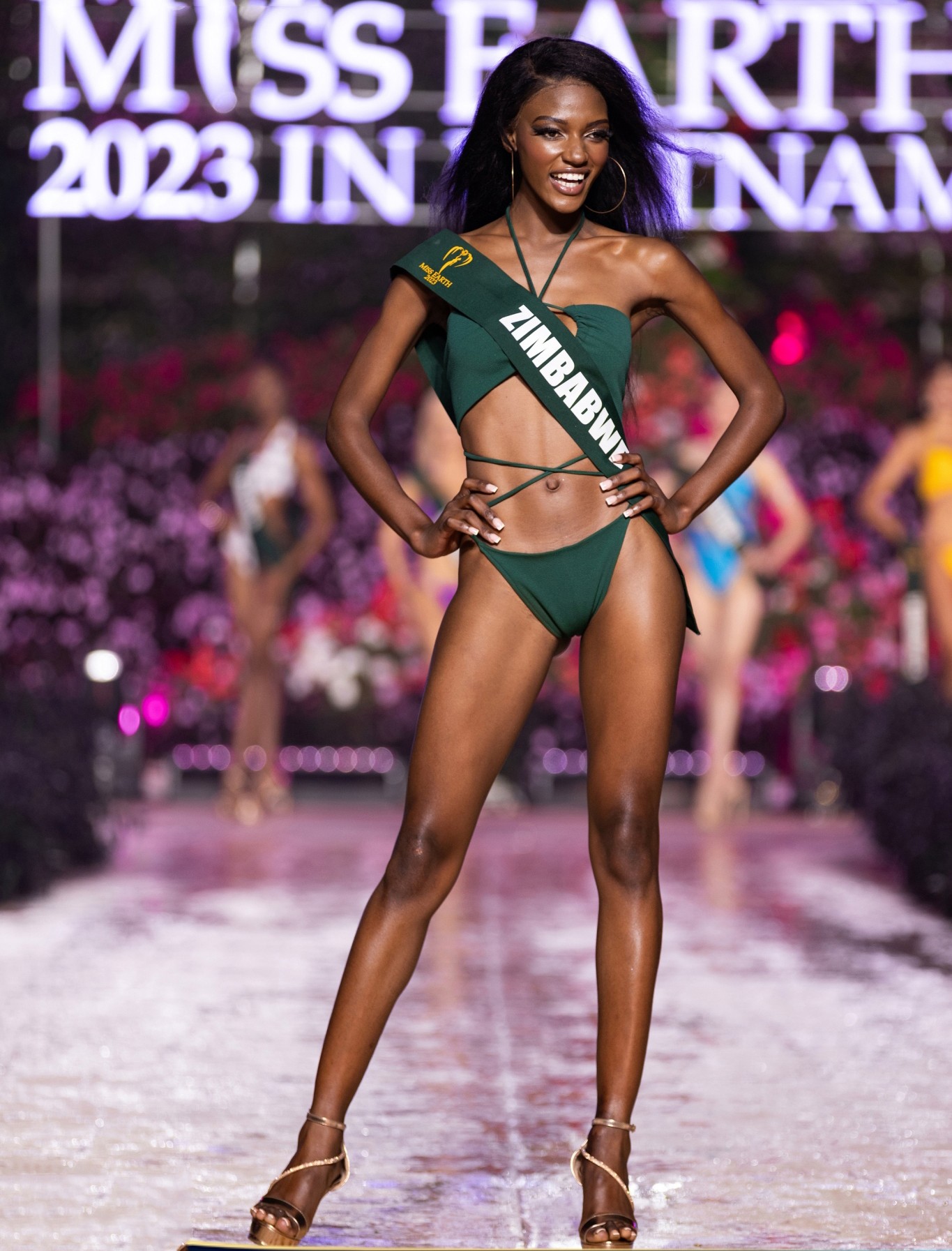 Top 8 thí sinh trình diễn bikini nổi bật nhất trước chung kết Miss Earth 2023 - Ảnh 13. Top 8 thí sinh trình diễn bikini nổi bật nhất trước chung kết Miss Earth 2023 - Ảnh 13.