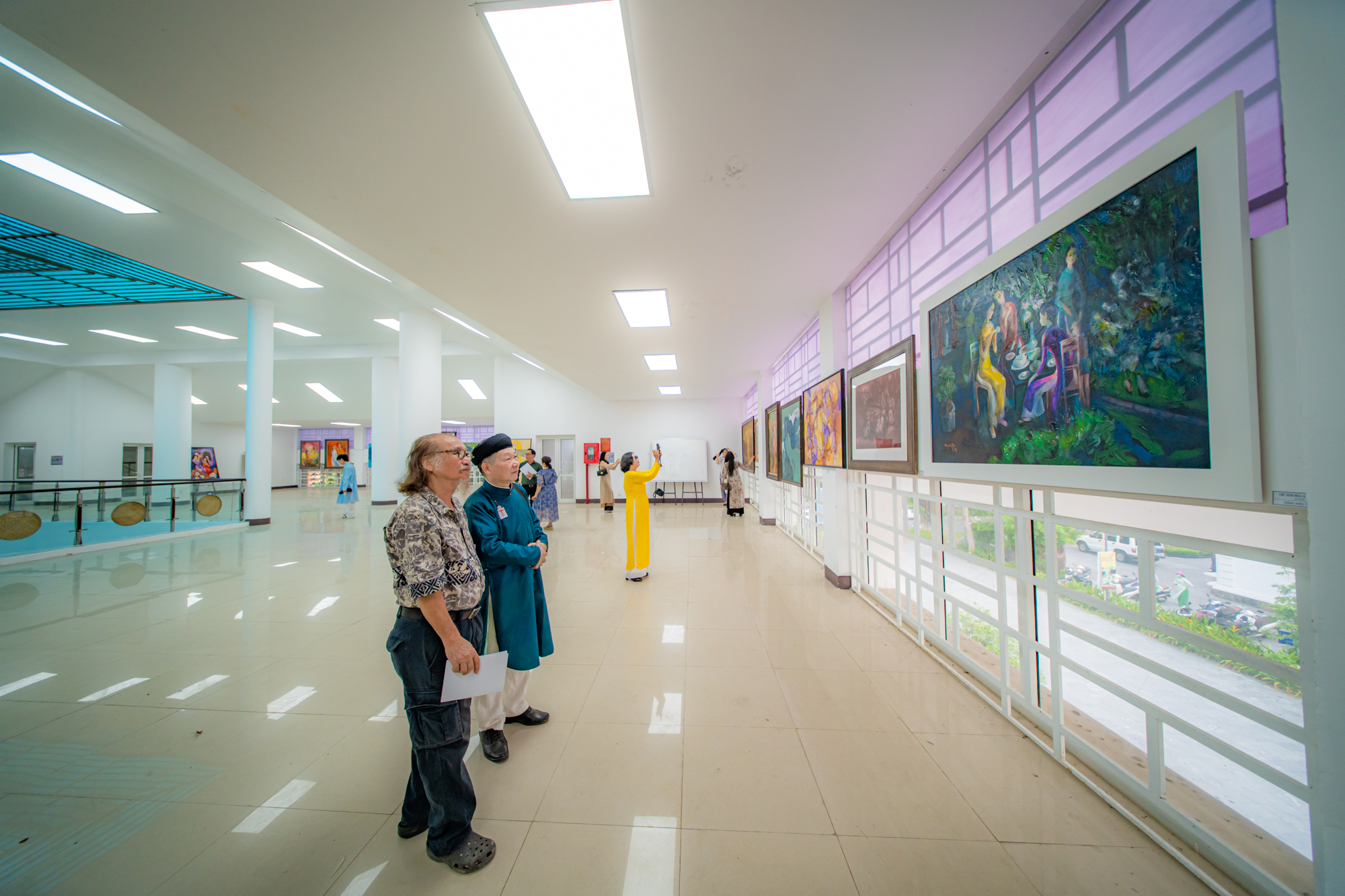 Ấn tượng Tuần lễ Áo dài cộng đồng Huế 2024 - Ảnh 4. Ấn tượng Tuần lễ Áo dài cộng đồng Huế 2024 - Ảnh 4.