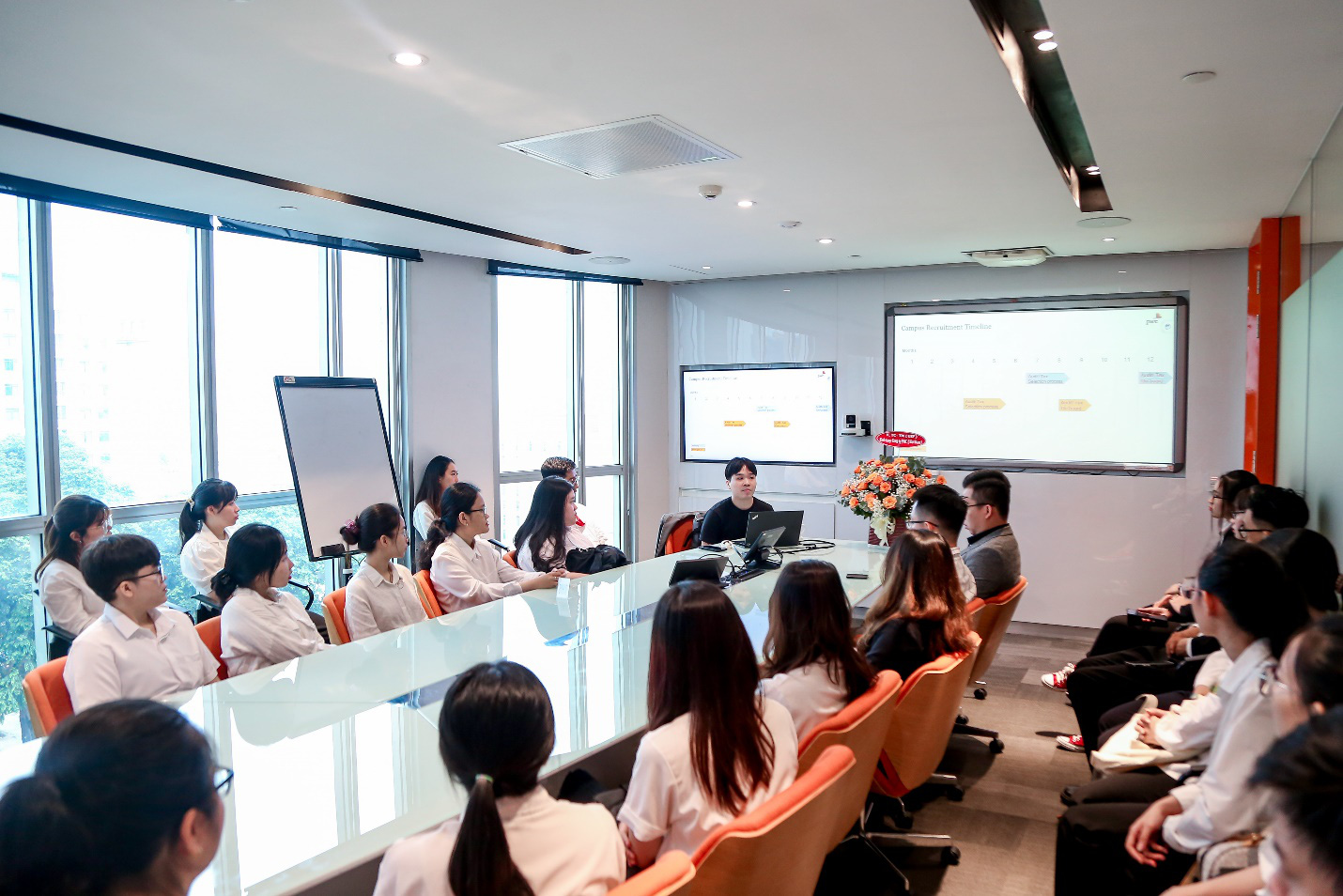 Chọn trường thế mạnh về kinh doanh, quản lý đăng ký nguyện vọng 1- Ảnh 3. Chọn trường thế mạnh về kinh doanh, quản lý đăng ký nguyện vọng 1- Ảnh 3.