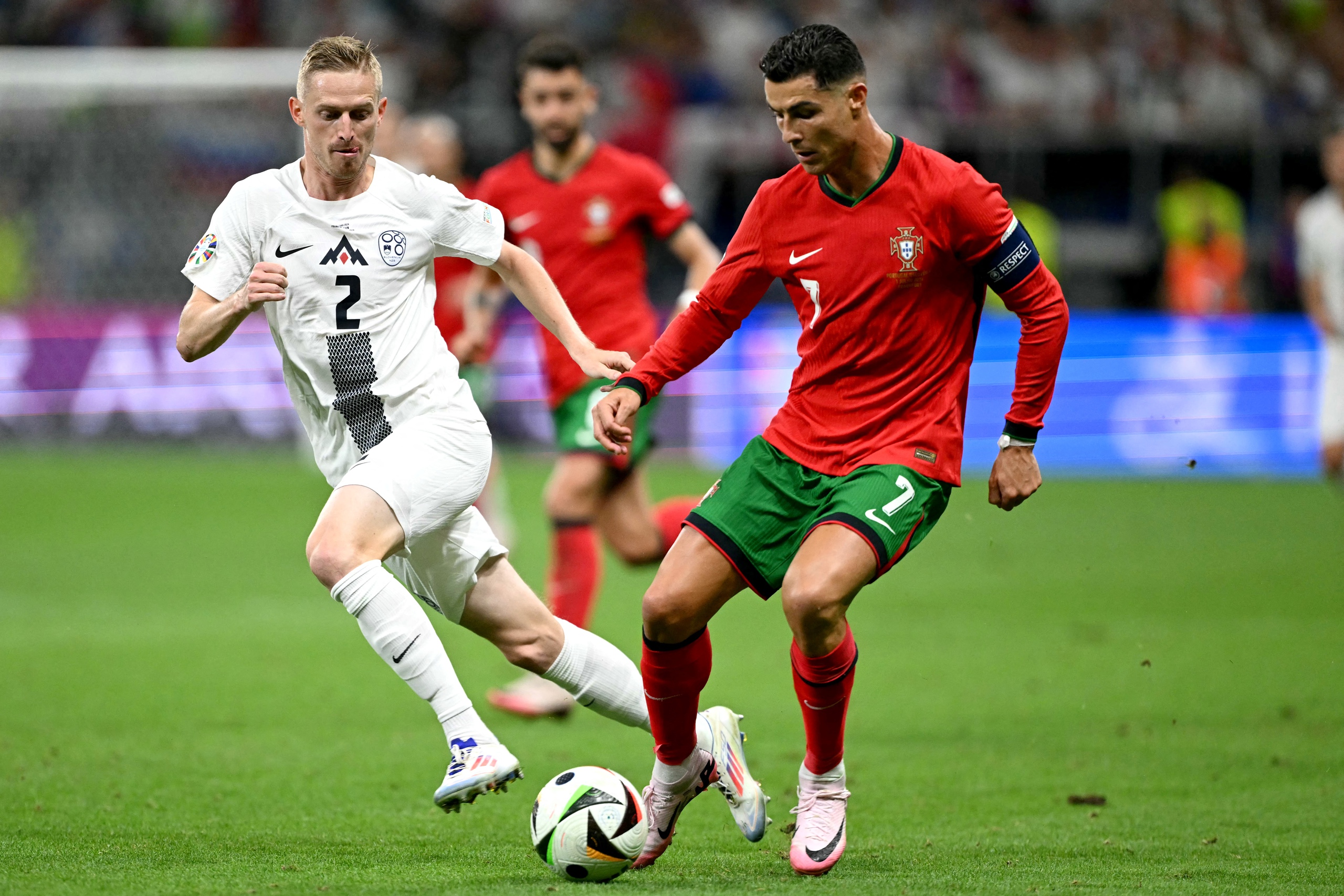 Ronaldo: 'Đây là kỳ EURO cuối cùng của tôi'- Ảnh 2. Ronaldo: 'Đây là kỳ EURO cuối cùng của tôi'- Ảnh 2.