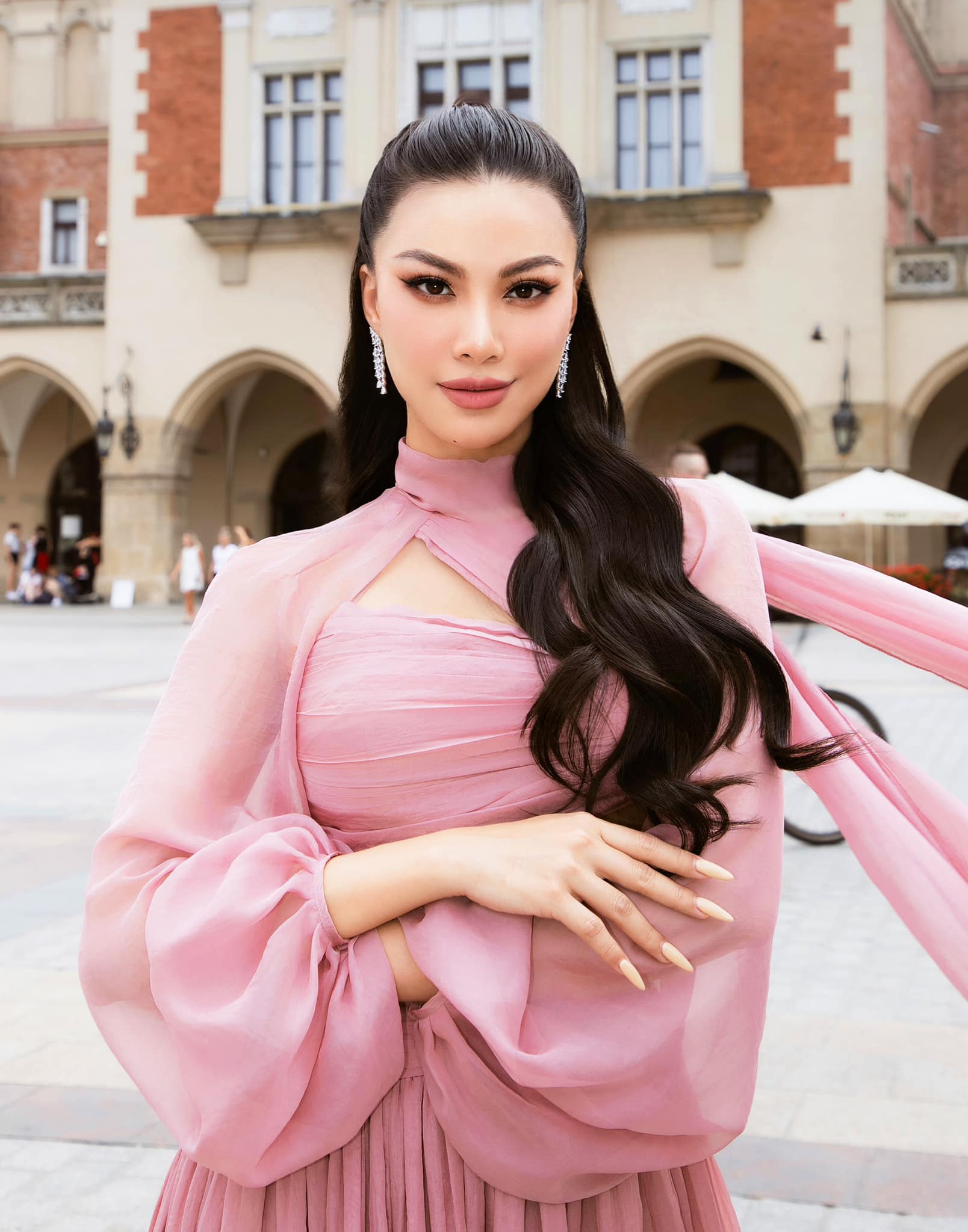 Á hậu Kim Duyên - Giám khảo Miss Supranational 2024: Á hậu Kim Duyên - Giám khảo Miss Supranational 2024: