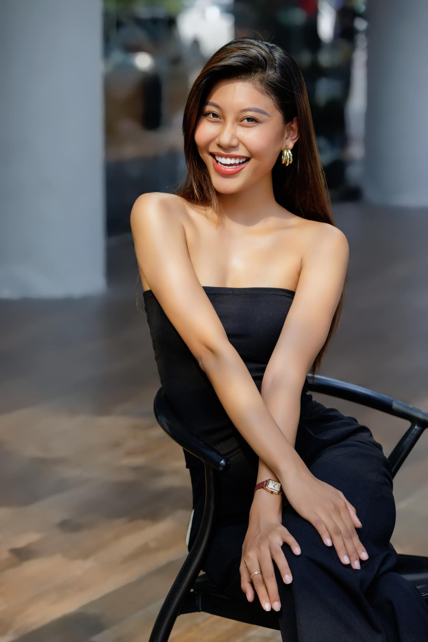 Hoa hậu Lan Anh được Á hậu Thạch Thu Thảo nói điều bất ngờ trước ngày thi Miss Earth 2023 - Ảnh 4. Hoa hậu Lan Anh được Á hậu Thạch Thu Thảo nói điều bất ngờ trước ngày thi Miss Earth 2023 - Ảnh 4.