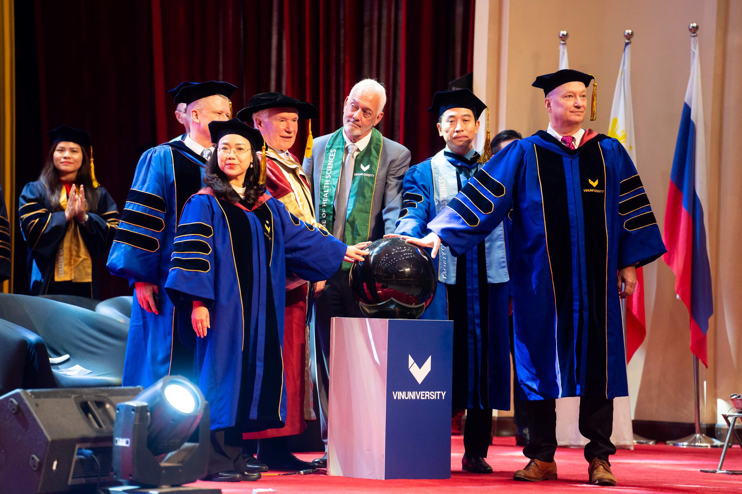 “Di sản” để lại của các tân cử nhân VinUni - Ảnh 5. “Di sản” để lại của các tân cử nhân VinUni - Ảnh 5.