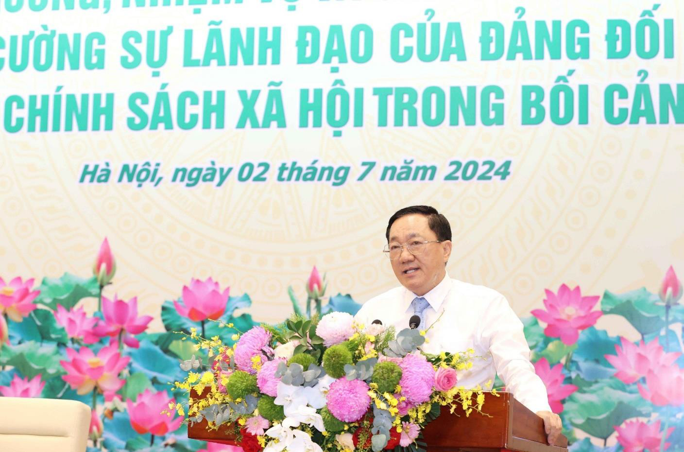 Tổng Giám đốc NHCSXH Dương Quyết Thắng báo cáo kết quả triển khai thực hiện TDCSXH Tổng Giám đốc NHCSXH Dương Quyết Thắng báo cáo kết quả triển khai thực hiện TDCSXH